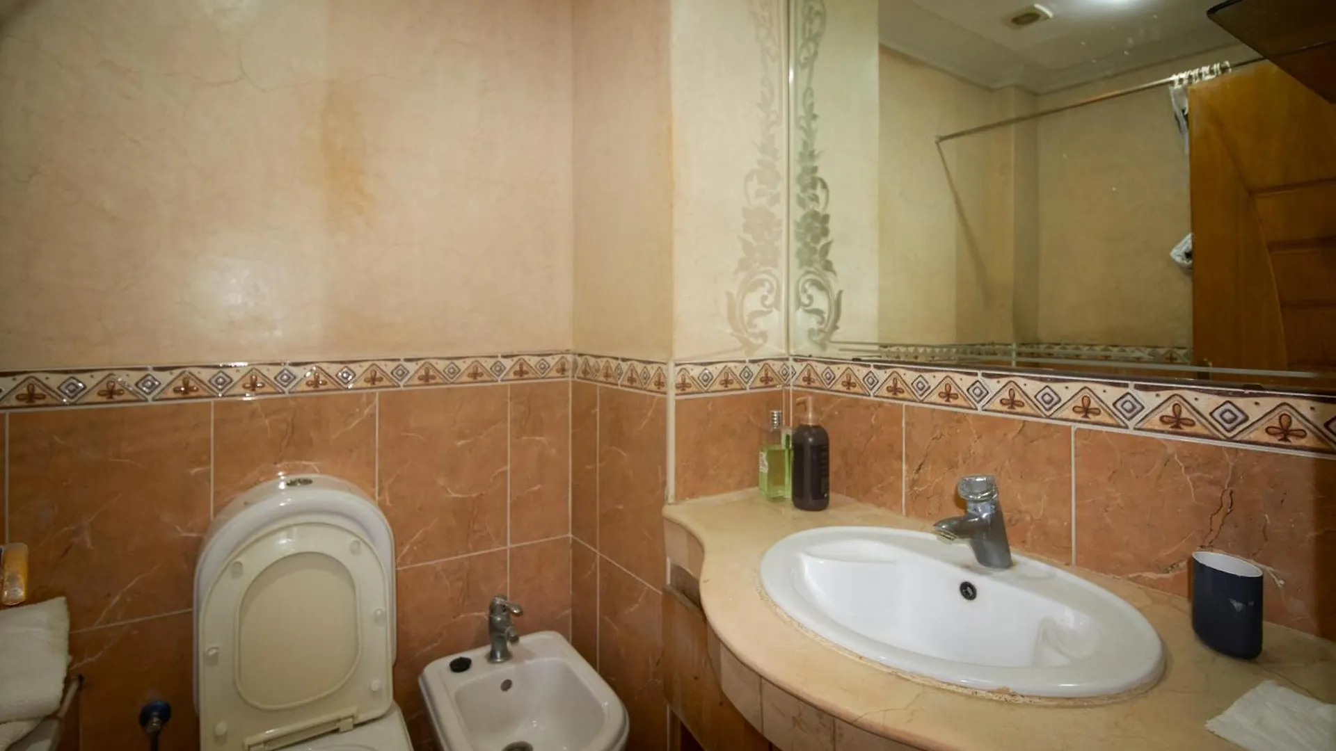 公寓 Appartement De Luxe Residence Du Palais Ghandi 卡萨布兰卡